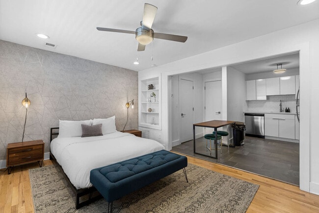 Photo - 1136 Crescent Ave NE Unit FL2-ID1356284P