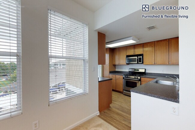 Photo - 1299 Corporate Dr