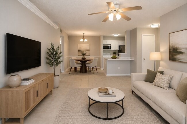 Photo - 2121 Hepburn St Unit 722