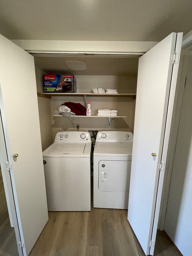 Photo - 604 N Columbia Center Blvd Unit SI ID1505665P