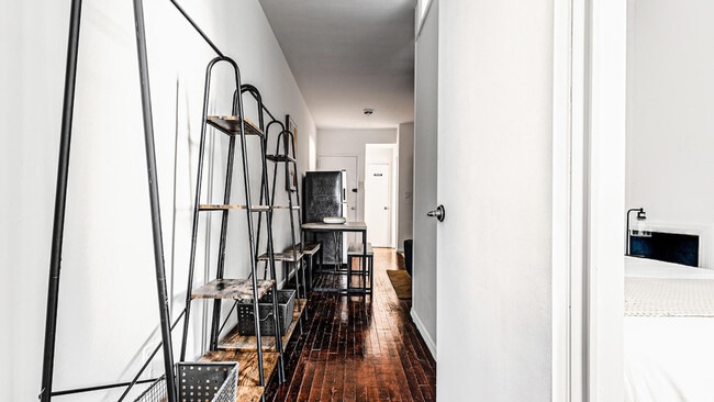Photo - 354 W 38th St Unit SI ID1323978P