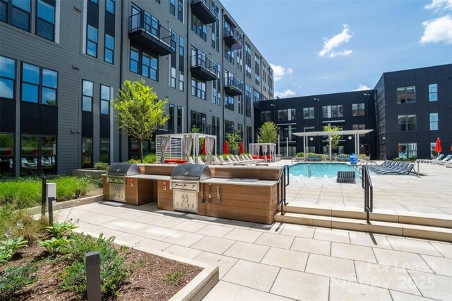 Photo - 3305 South Blvd Unit A1