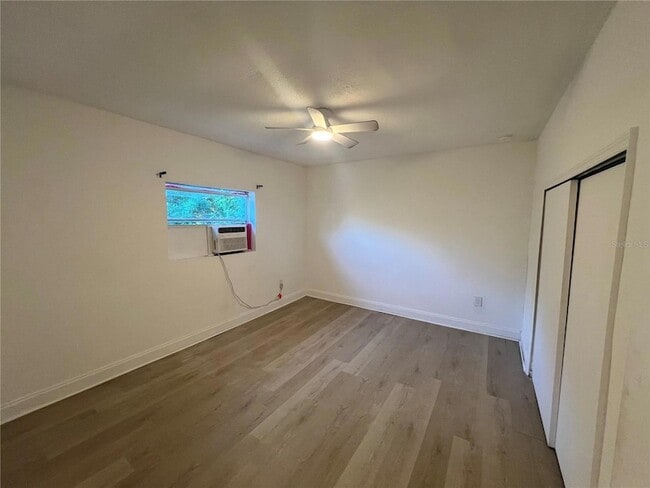 Photo - 23476 Harper Ave