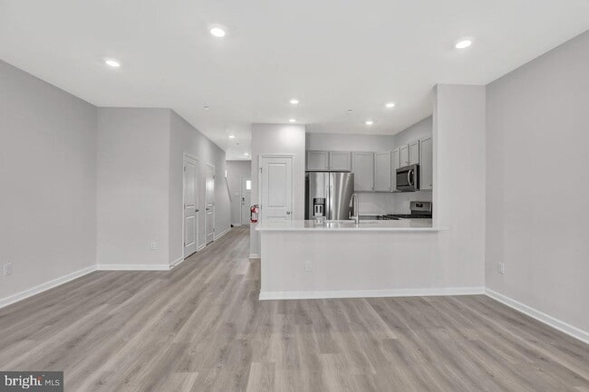 Photo - 59 Alexander Wy