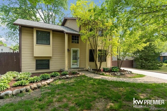 Photo - 4022 Hazelett Dr