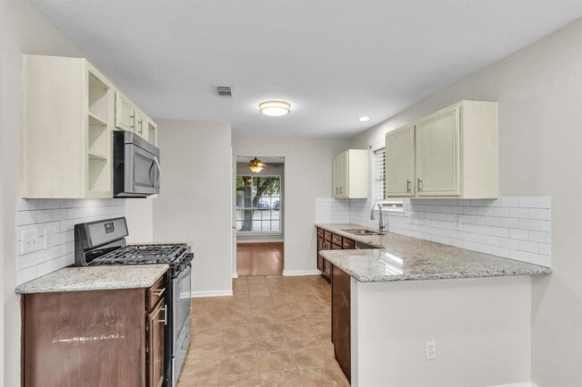 Photo - 2726 Fox View Cir