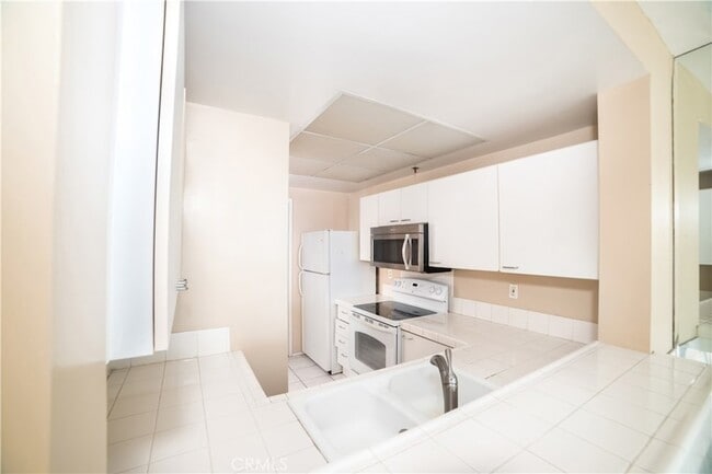 Photo - 525 E Seaside Way Unit 806