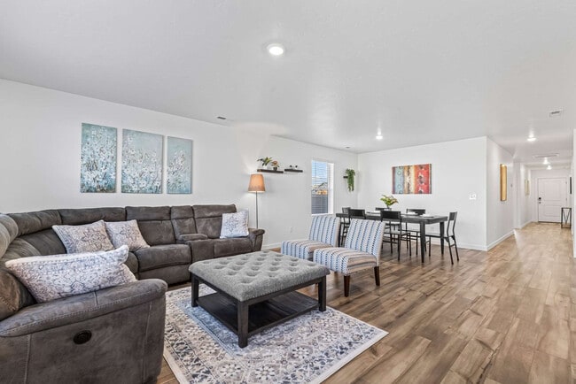 Building Photo - 8648 E Wishmore St Unit ID1339220P