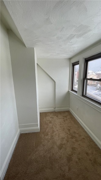 Photo - 319 N Balph Ave