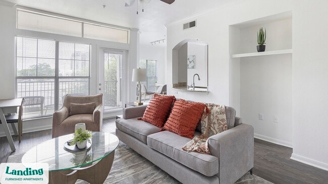 Building Photo - 1000 Henderson St Unit 335.1407744