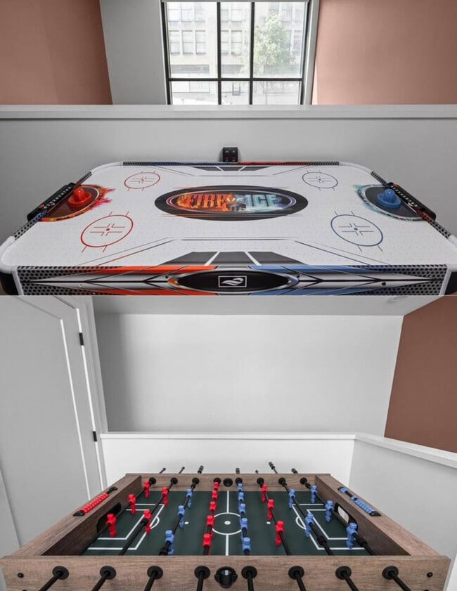 Photo - 421 N Pennsylvania St Unit ID1312608P