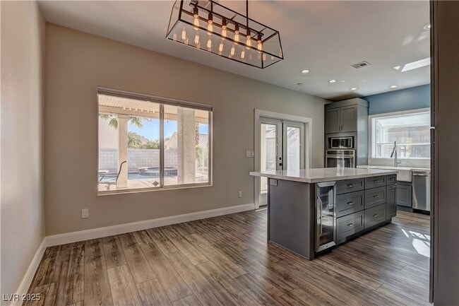 Photo - 260 Corvallis Ct