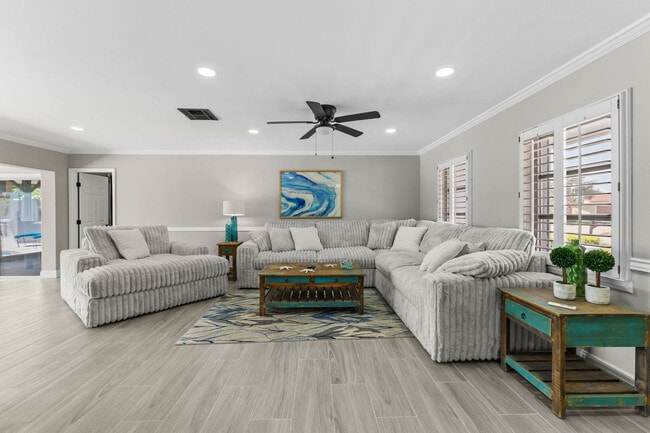 Building Photo - 3921 Americana Dr Unit ID1230862P