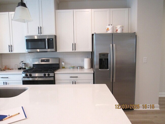 Photo - 155 Canterbury Way