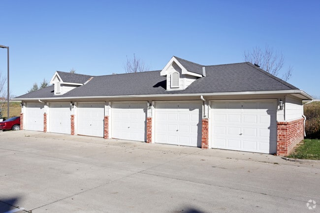 Detached Garages - TurtleCreek Apartments