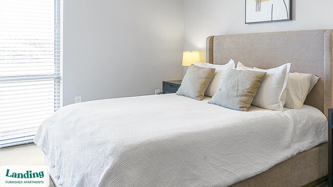 Photo - 335 W 9th St Unit 324.1403842