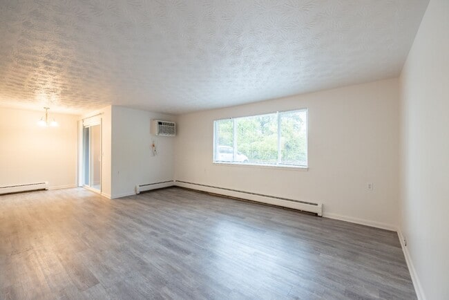 Photo - Webster Manor Apartment Homes