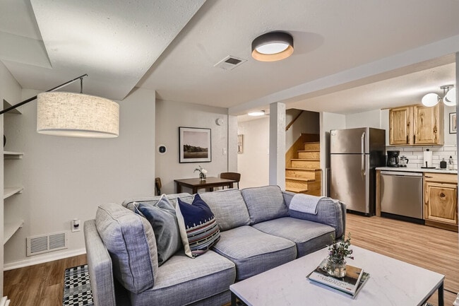 Building Photo - 91 Pearl St Unit ID1026239P