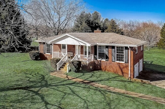 Building Photo - 1511 Stewarts Ferry Pike