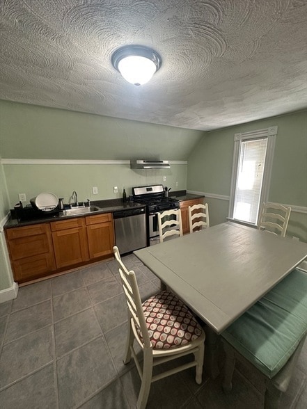 Photo - 68 Richdale Ave Unit 3