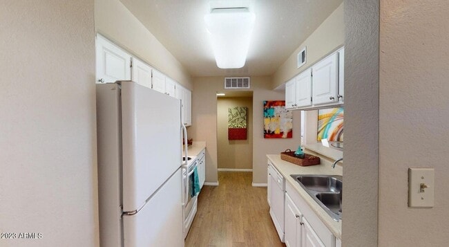 Photo - 9605 S 48th St Unit A3