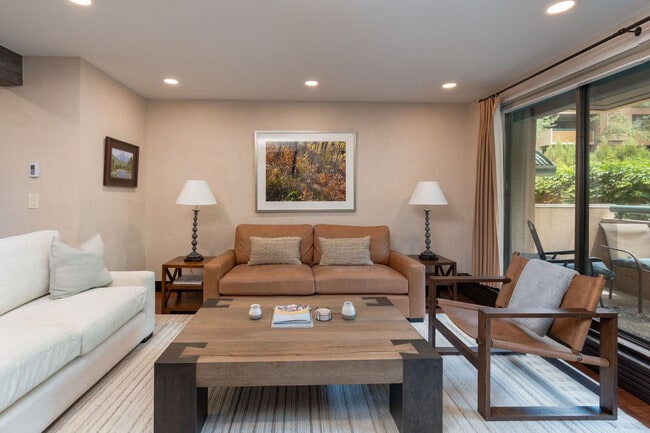 Photo - 1024 E Hopkins Ave Unit ID1339910P