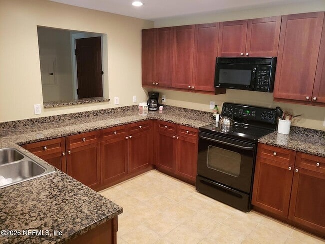 Building Photo - 945 Registry Blvd Unit 105