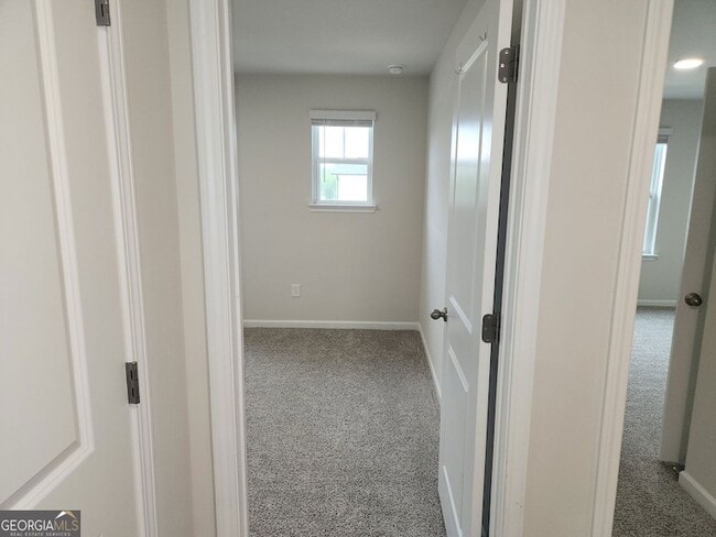 Photo - 235 Vly Oak Dr