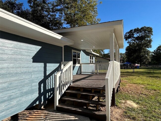Photo - 21057 Live Oak St