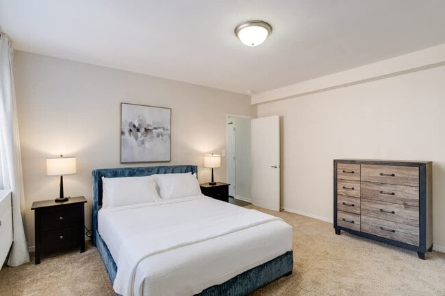 Photo - 105 W 39th St Unit FL12-ID1061318P