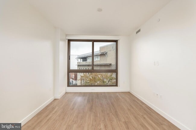 Photo - 1630 Columbia Rd NW Unit 407