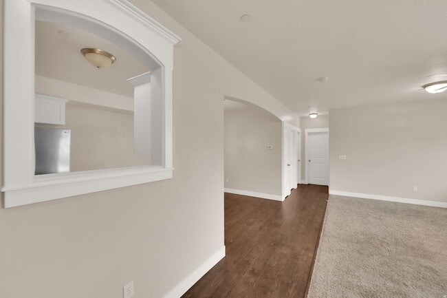 Photo - 1823 N Crest Rd