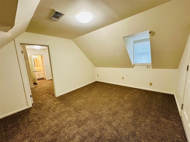 Photo - 402 S Bryan-Belt Line Rd