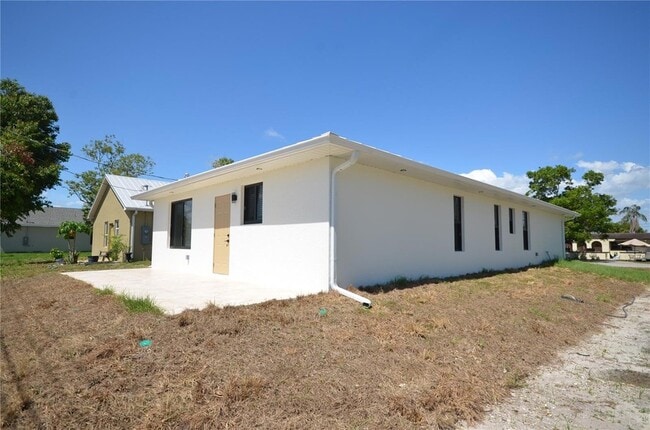 Photo - 2188 Barker Blvd