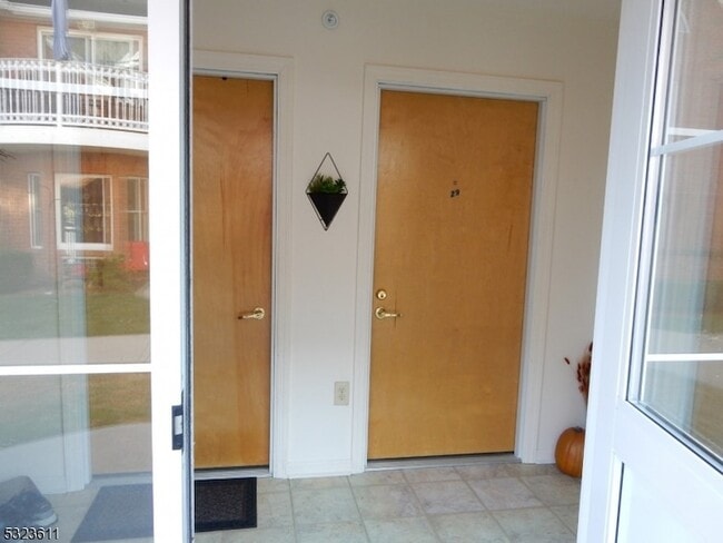 Photo - 28 Jane Dr