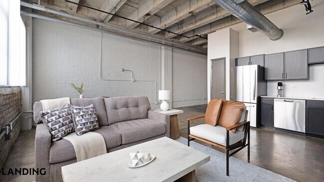 Building Photo - 2115 Runnels St Unit 6203