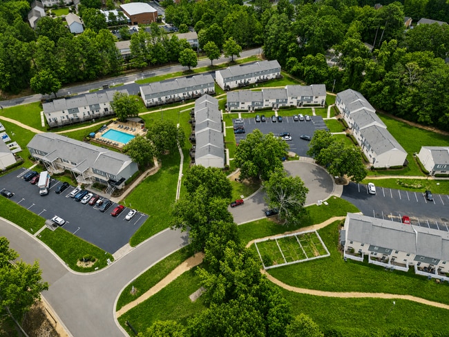 Photo - Vetra Forest Hills - Lexington Street