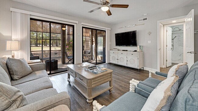 Photo - 366 Masters Dr Unit ID1253377P