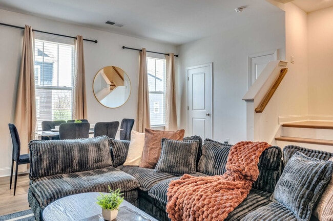 Building Photo - 4118 Bunker Dr Unit SI ID1367336P