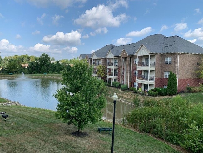 Building Photo - Blankenbaker Crossings Apartment Homes