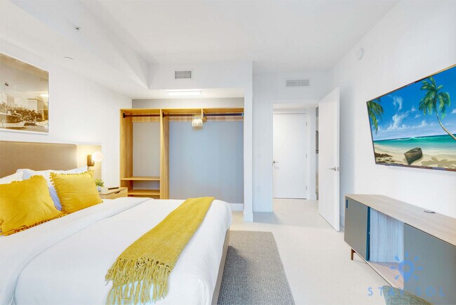 Photo - 601 NE 1st Ave Unit ID1227493P