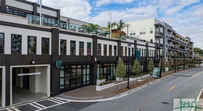 Building Photo - 201 Pilot St Unit A2-A