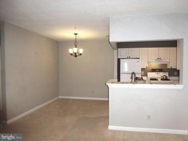 Photo - 20311 Beechwood Terrace Unit 200