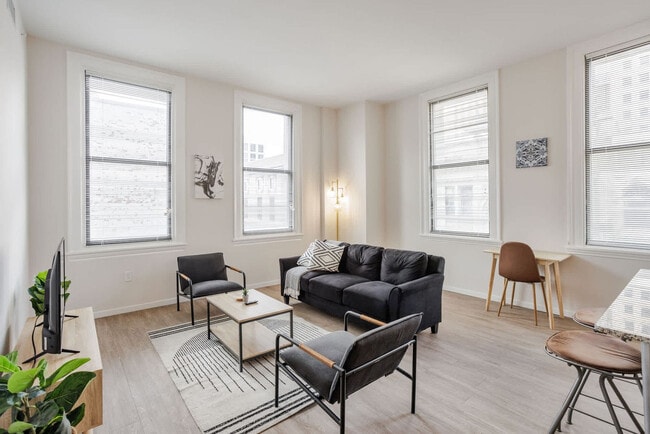 Photo - 9-JAN-JAN E 4th St Unit ID1343753P