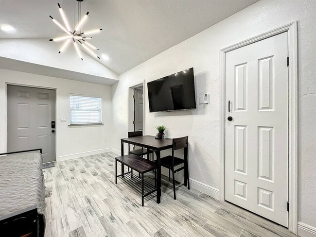 Photo - 2008 E Grant Ave Unit ID1094235P