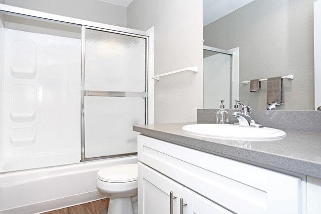 1BR,1BA- Diablo downstairs Renovated - Trailview