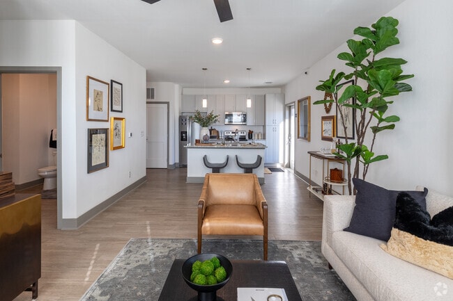 1BR, 1BA - 819SF - Living Room - Plat 10 The Ranch