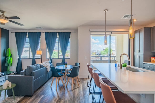 Photo - 15501 N Dial Blvd Unit ID1263147P