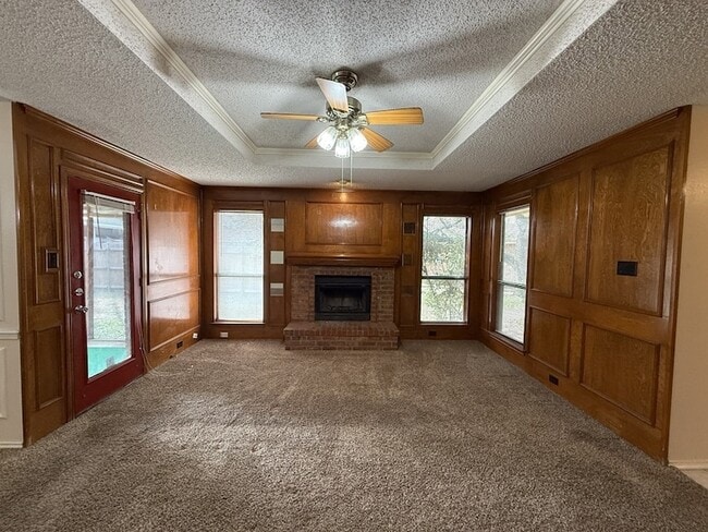 Photo - 816 Summit Dr