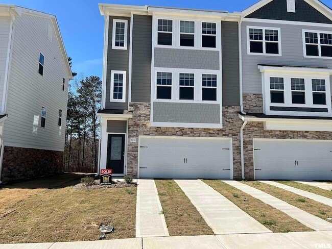 Building Photo - 5211 Deep Channel Dr